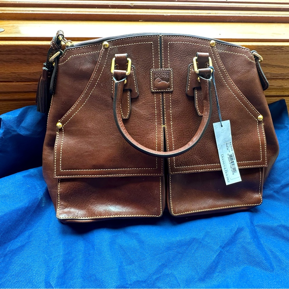 Chestnut Dooney & Bourke Clayton bag